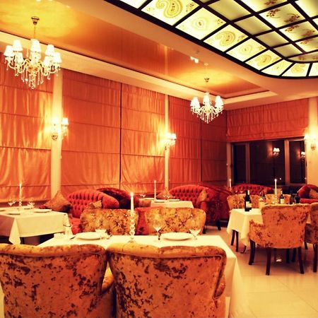 East Legend Hotel Баку Екстер'єр фото