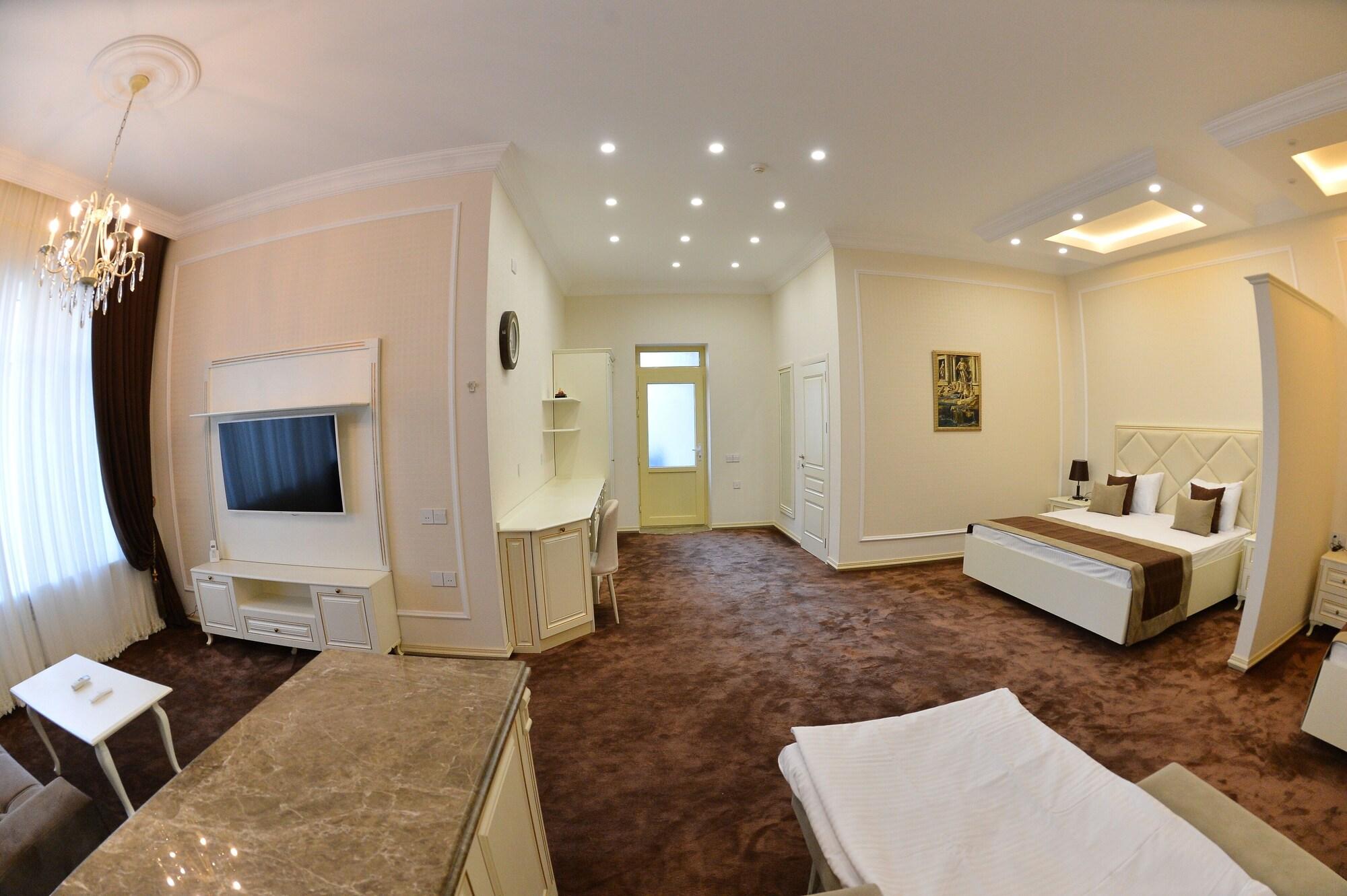 East Legend Hotel Баку Екстер'єр фото