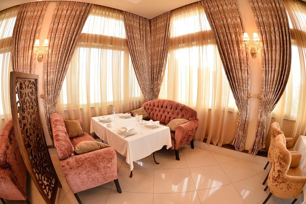 East Legend Hotel Баку Екстер'єр фото