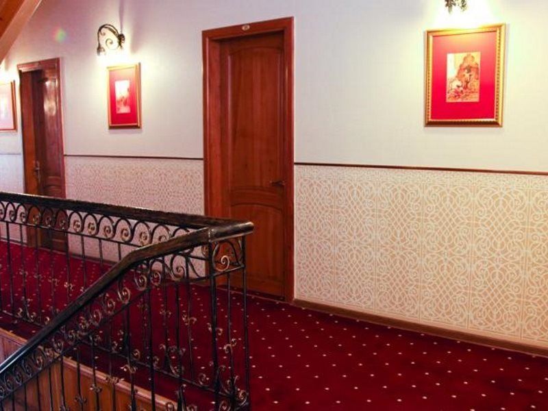 East Legend Hotel Баку Екстер'єр фото